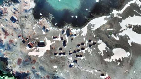 Argentina utiliza imágenes aéreas para actualizar la cartografía de sus bases antárticas